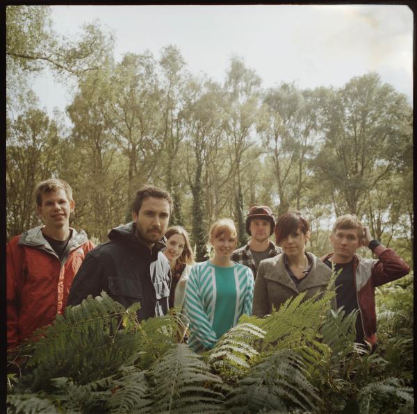 New: Los Campesinos! – Kindle A Flame In Her Heart