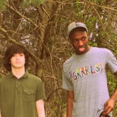 Review: Stray Kites – Mieux