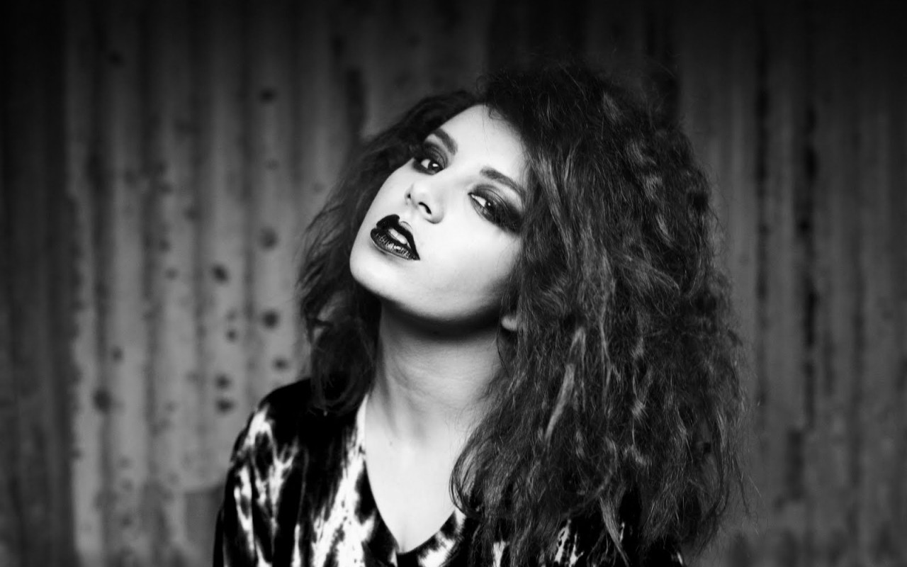 Man vs. Video: Charli XCX – You (Ha Ha Ha)