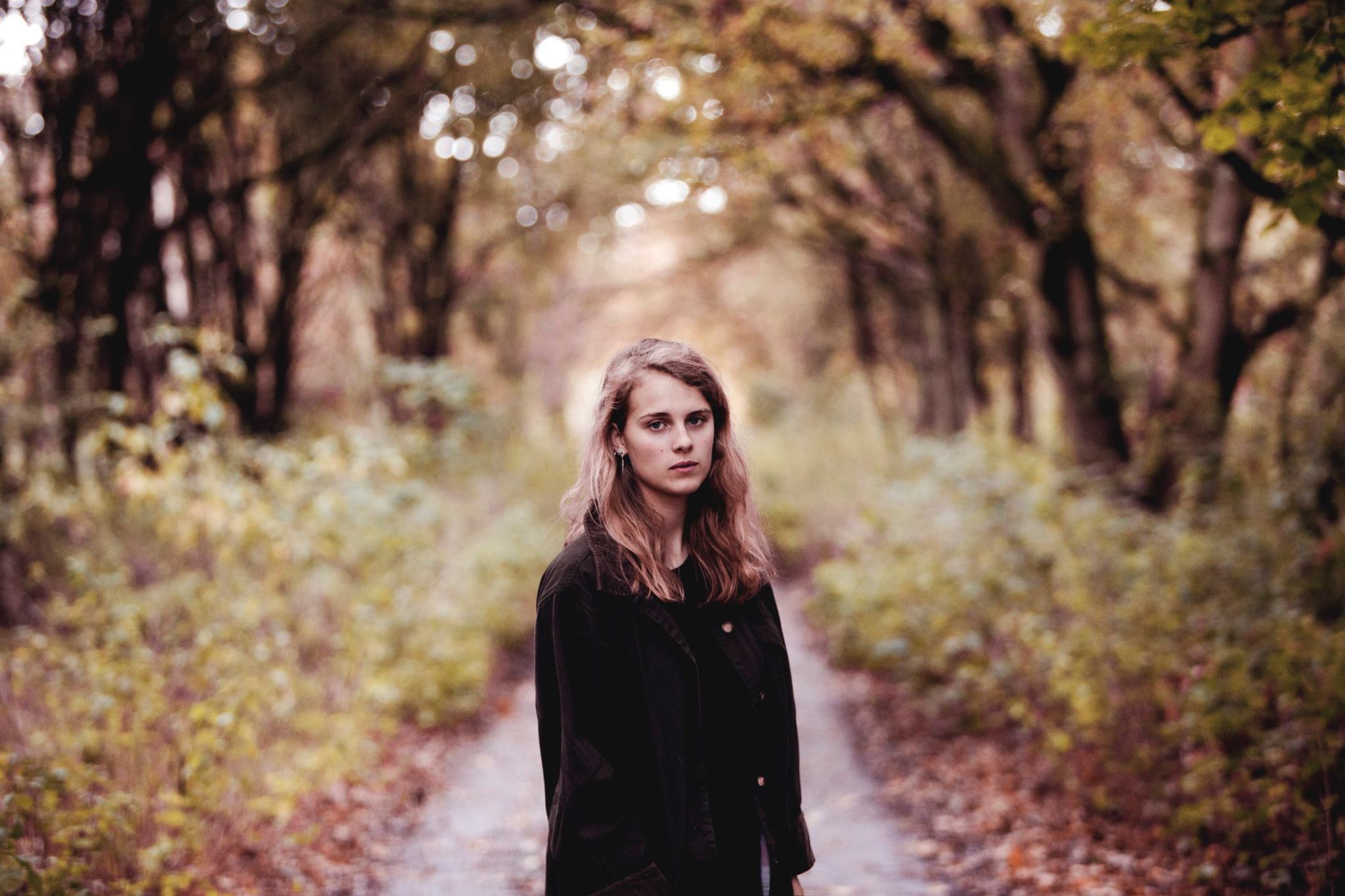 New: Marika Hackman – O’ Come, O’ Come, Emmanuel