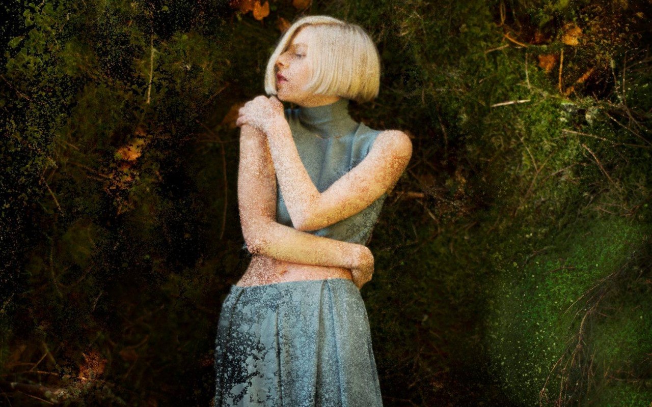 Video: AURORA – Nature Boy (Live Cover)