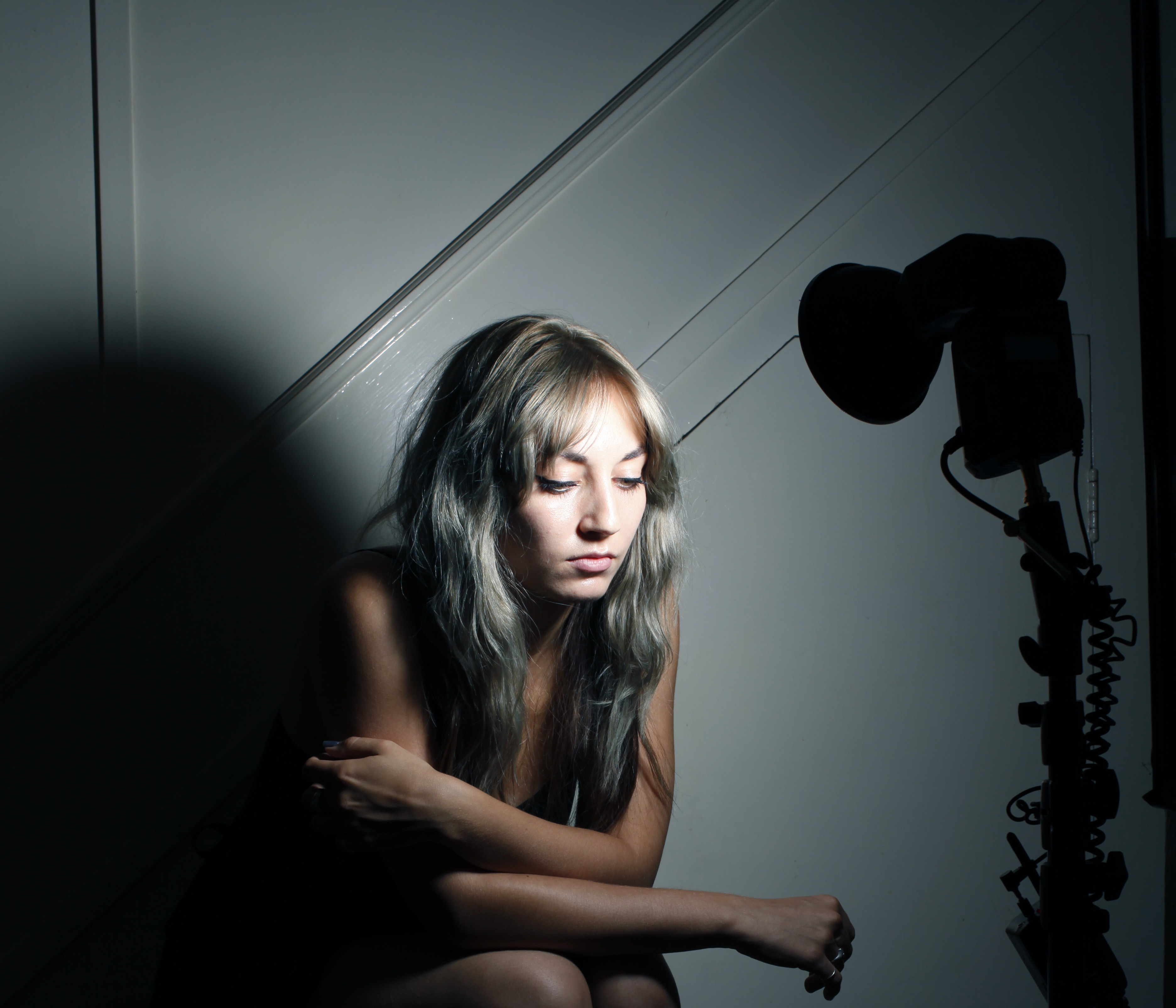 Premiere: Grace Lightman – Black is the Colour (ft. Parallax Orchestra)