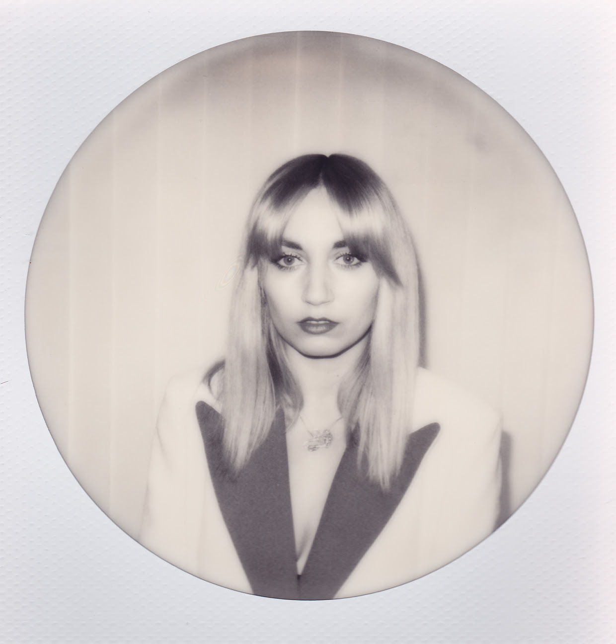 New: Grace Lightman – Fangs